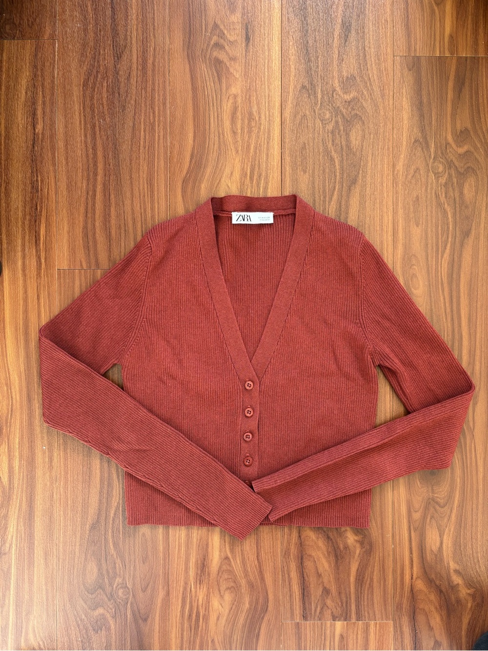 Zara Cropped V‑Neck Button Cardigan — Rust Brown - Picture 2 of 5